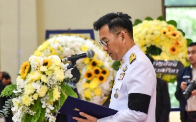 ผู้บริหาร มกช. มหาสารคาม นำคณะบุคลากรวางพวงมาลาถวายบังคมเนื่องในวันนวมินทรมหาราช 2569